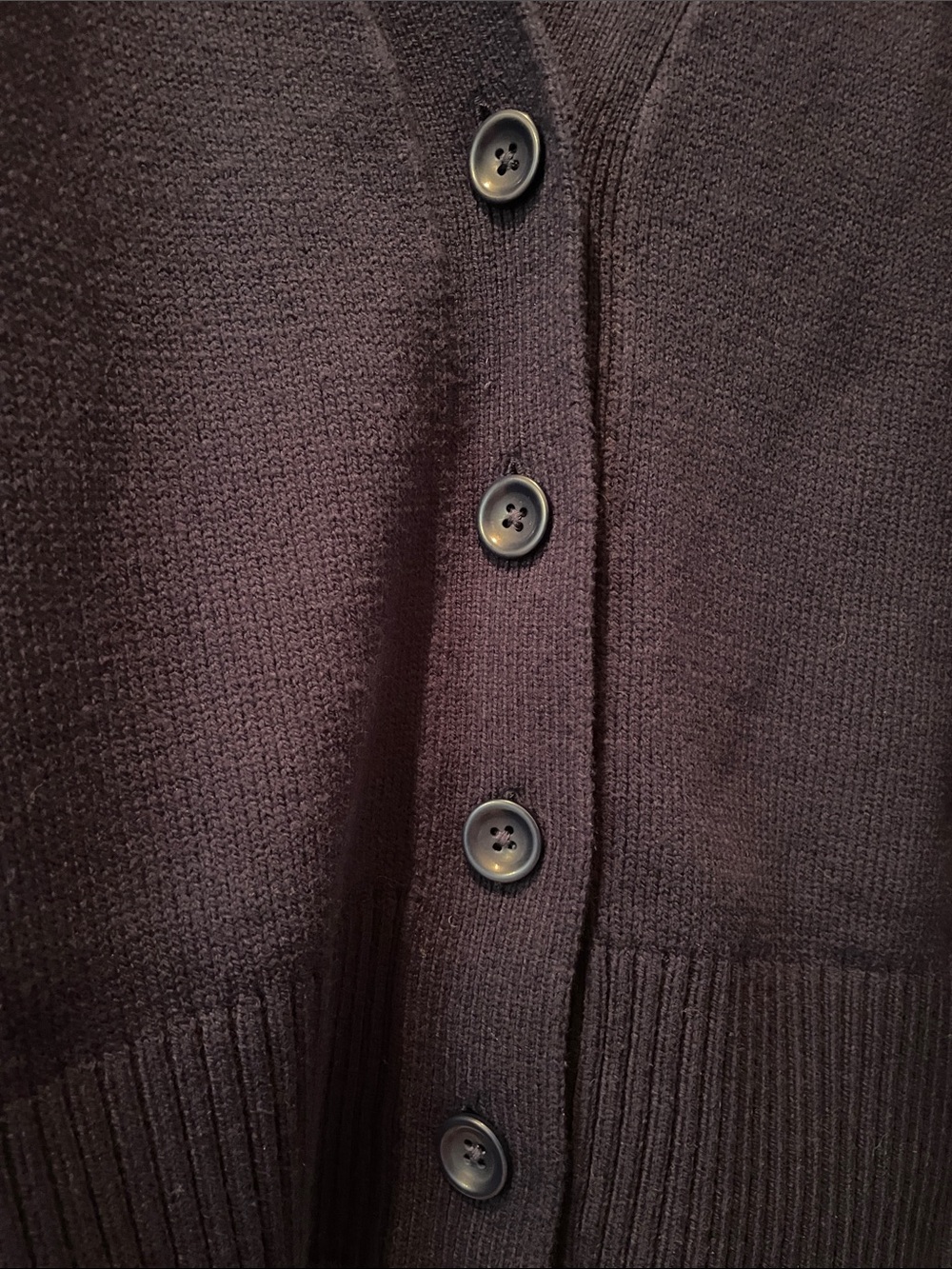 Perfect Condition Crown & Ivy Navy V-Neck Button-Front Cardigan Sz M - Picture 6 of 10